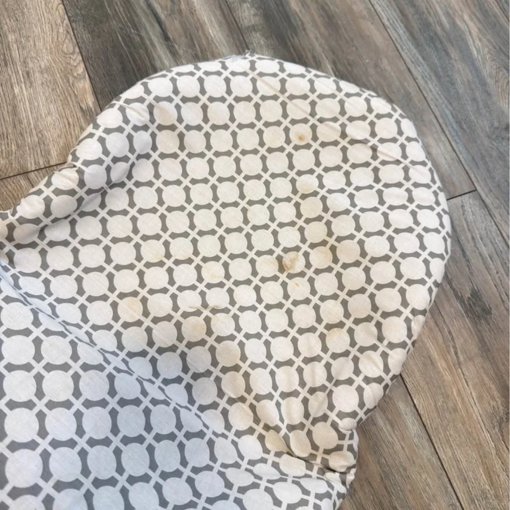 Geometric Patterned iron board Cushion Cover